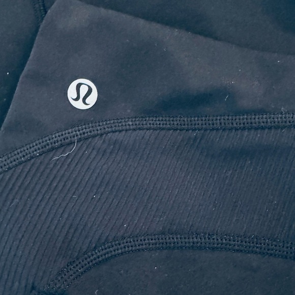 Lululemon Toasty Tech Tights Black Leggings - Picture 5 of 14